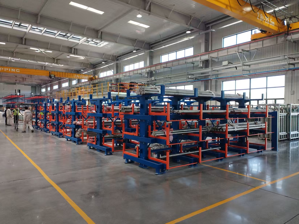 伸缩式悬臂货架